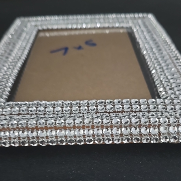 Elegant Silver Photo Frame New 7x5 Handmade - Picture 2 of 4